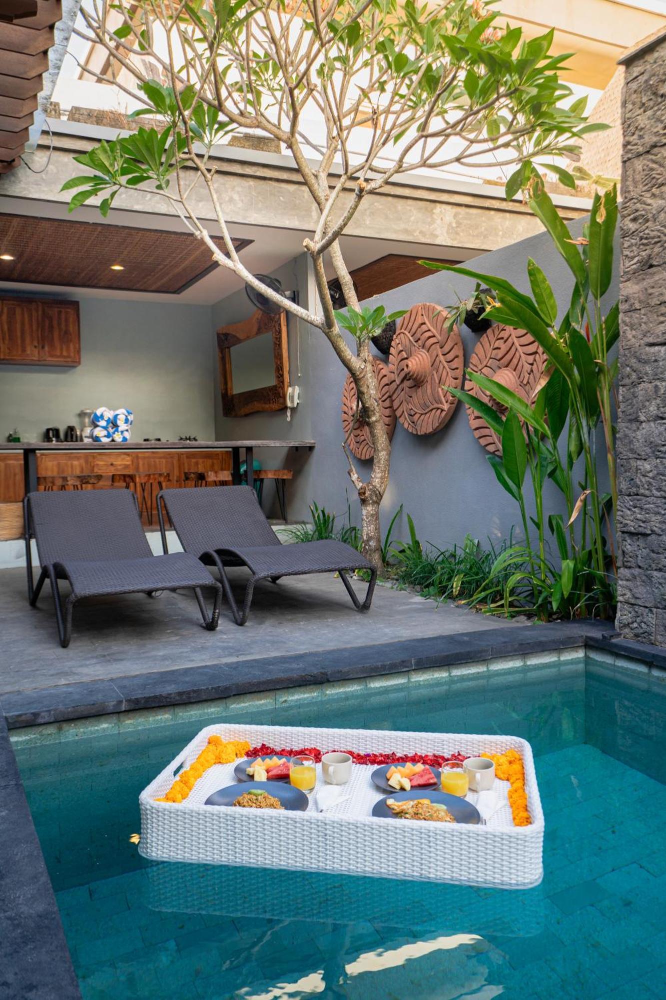 Kusuma Living And Villa Seminyak Extérieur photo